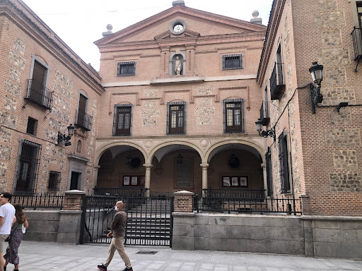 Luis Vives School of Spanish - Spanish courses in Madrid, Escuela de idiomas en Madrid,Madrid