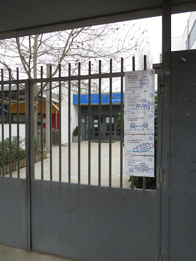 Escola el Roure, Institución educativa pública en Sant Fost de Campsentelles,Barcelona