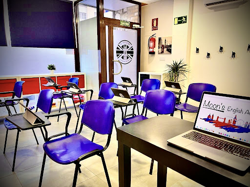 Moon’s English Academy, Centro educativo en La Muela,Zaragoza
