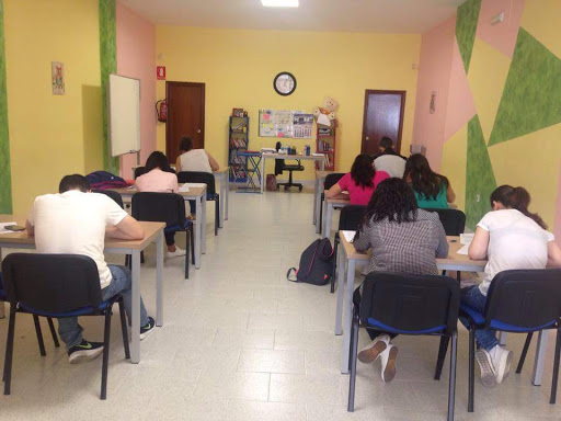 Academia de enseñanza Sheila, Centro de entrenamiento en Villanueva de la Serena,Badajoz