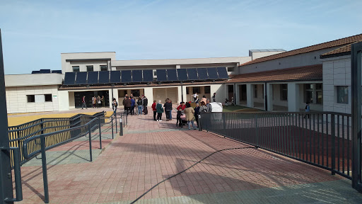 CRA La Paz, Institución educativa pública en Santibáñez el Bajo,Cáceres