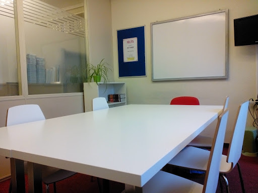 Dover Idiomas - Academia de Idiomas en Algorta · Getxo, Escuela de idiomas en Getxo,Bizkaia