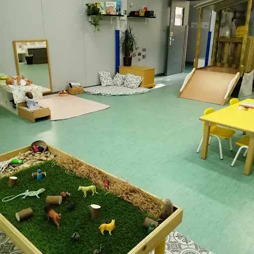 Escola Bressol Els Petits Gegants, Escuela en Solsona,Lleida