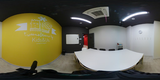 Tweens&Teens By Kids&Us Valls, Escuela de inglés en Valls,Tarragona
