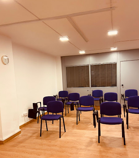 Format Escuela de Cuidadores, Centro de entrenamiento en Palma,Baleares