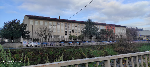 (IES) Instituto de Educación Secundaria Macías o Namorado, Centro educativo en Padrón,A Coruña