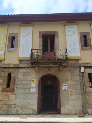 Aula del Oro, Museo de historia local en Belmonte,Asturias