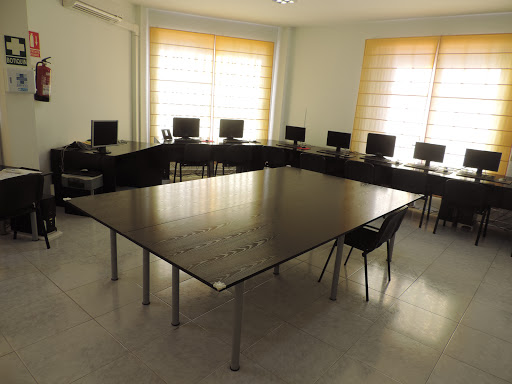 ServiPC Tegueste, Escuela de capacitación en computadora en Tegueste,Santa Cruz de Tenerife