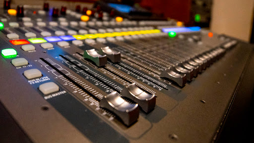 Curva Polar Escuela Superior de Imagen Y Sonido, Escuela vocacional en Granada,Granada