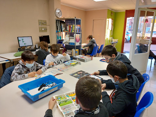 Centre d'estudis Sarrià, Oficina corporativa en Sarrià de Ter,Girona