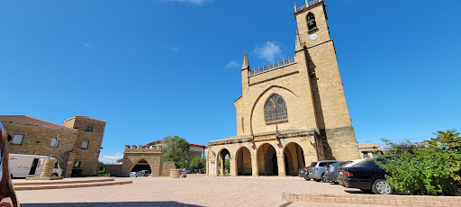 Fronton de OBANOS, Gimnasio en Obanos,Navarra