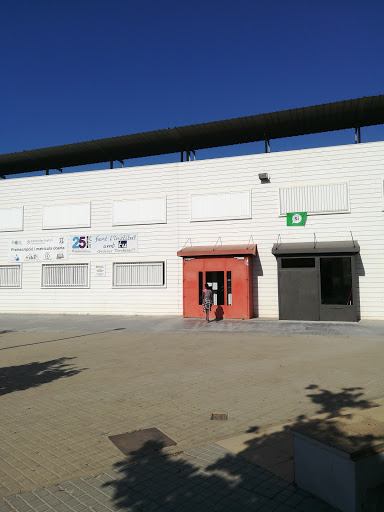 Institut Públic Lluís Companys, Escuela secundaria en Tordera,Barcelona