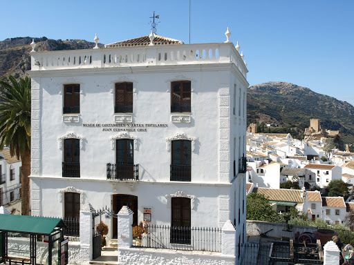 Museo de Costumbres y Artes Populares Juan Fernández Cruz, Museo en Zuheros,Córdoba