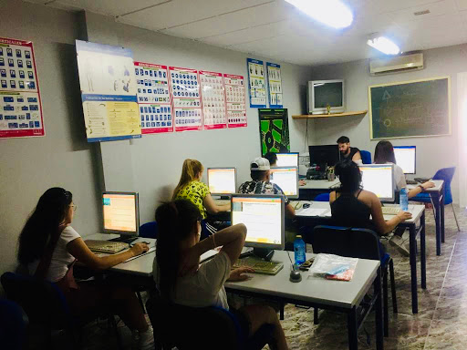 Auto Escuela Virgen Del Carmen, Autoescuela en Encinas Reales,Córdoba