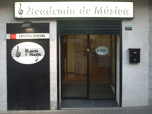 Escuela de Musica Blancas y Negras, Escuela de música en Ciempozuelos,Madrid