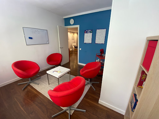 Natives, Escuela de inglés en Girona,Girona