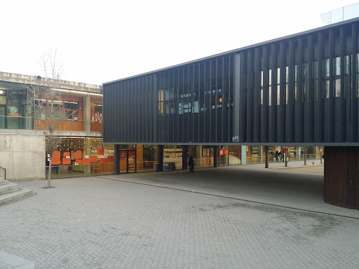 Escola Thau Sant Cugat, Escuela en Sant Cugat del Vallès,Barcelona