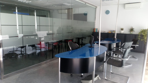 Academia Otura, Casa escolar en Otura,Granada