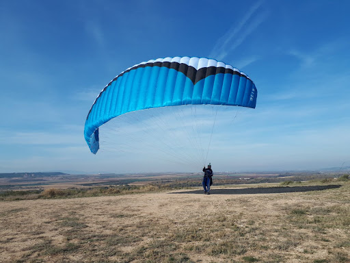 Ametsa school of Hang Gliding and Paragliding, Escuela en Monreal,Navarra