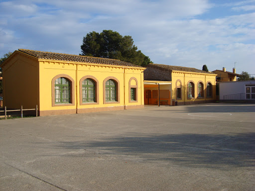 Escola Gonçal Comellas, Institución educativa pública en Avinyonet de Puigventós,Girona