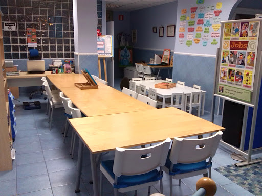 Academia De Inglés Ana Rosa Incera, Escuela de inglés en Colindres,Cantabria