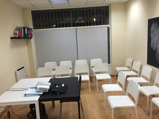 Atenea Centro de estudios, Escuela de inglés en El Molar,Madrid