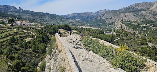 C.E.I.P. de El Castell de Guadalest, Institución educativa pública en El Castell de Guadalest,Alicante
