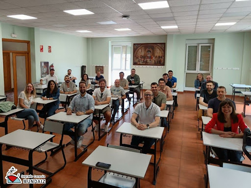 Jesusen Bihotza Mundaiz ikastetxea, Escuela charter en Donostia-San Sebastian,Gipuzkoa