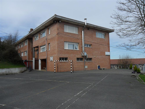 La Arboleda eskola publikoa, Institución educativa pública en Zugaztieta,Bizkaia