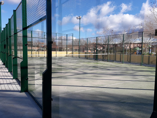 Pista De Pádel Municipal, Padel Court en Pozuelo del Rey,Madrid