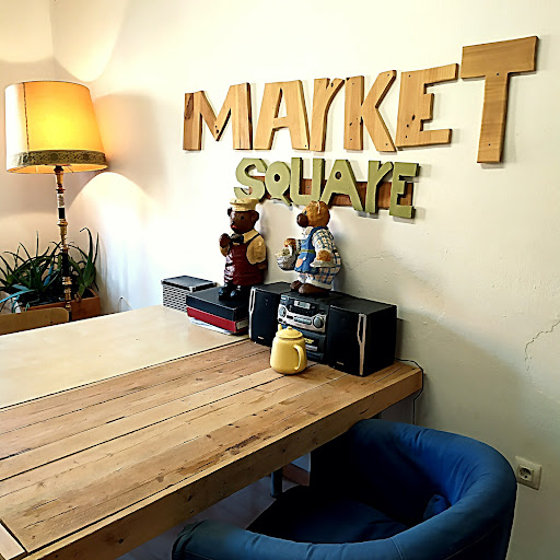 Market Square English School, Escuela de idiomas en Sant Adrià de Besòs,Barcelona