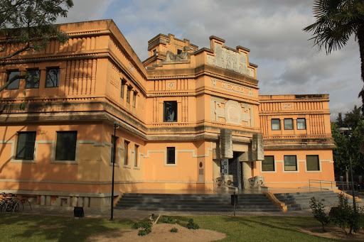 Centro de Formación Permanente, Centro de entrenamiento en Seville,Sevilla