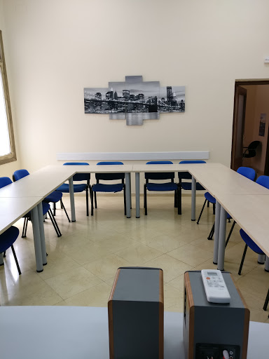 Academia Brainstorming, Escuela de inglés en Priego de Córdoba,Córdoba