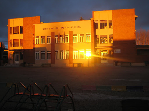 Colegio Público Fray Enrique Flórez, Escuela en Villadiego,Burgos