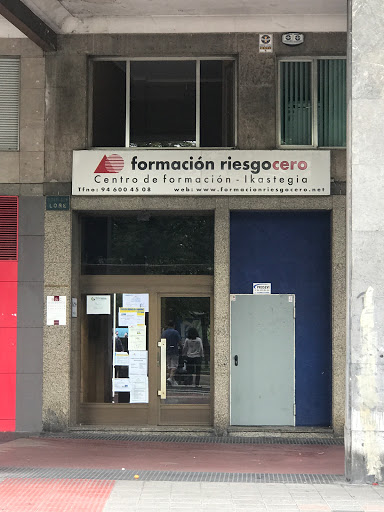 Formación Riesgocero Centro De Formación-Lkastegio, Centro de entrenamiento en Santurtzi,Bizkaia