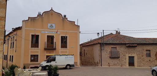Fresno de Cantespino Town Hall, Oficina del gobierno local en Fresno de Cantespino,Segovia