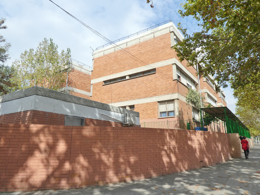 Escola Busquets i Punset, Institución educativa pública en L'Hospitalet de Llobregat,Barcelona