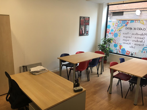 SINGLE CENTRE ACADEMIA, Escuela de idiomas en Albacete,Albacete