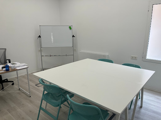 English with Marc: Intercambio Idiomas Academy, Escuela mixta en Albacete,Albacete