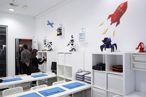 Academia de inventores, Centro de entrenamiento en Zaragoza,Zaragoza