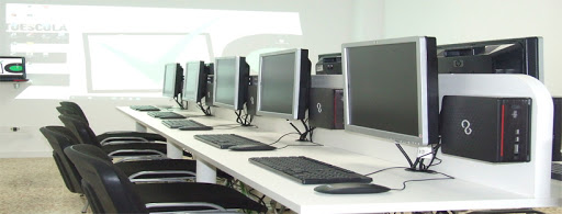 AUTOESCOLA EVO, Centro de entrenamiento en Amposta,Tarragona