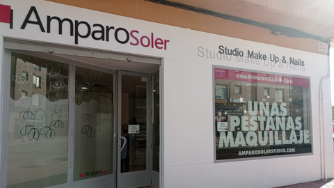 Cursos De Maquillaje Y Uñas - Amparo Soler - Studio Make Up & Nails, Centro de entrenamiento en Gandia,Valencia
