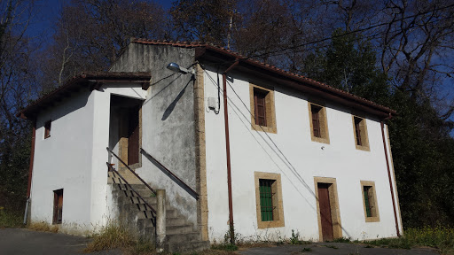 Antigua escuela, Escuela en San Vicente de la Barquera,Cantabria