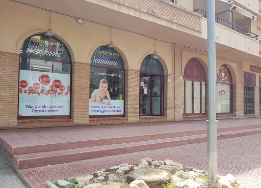 Autoescola Boxes, Autoescuela en Calafell,Tarragona