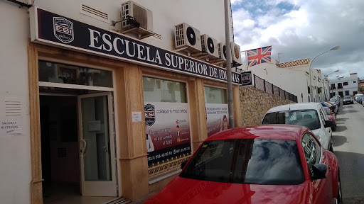 ESI. Escuela Superior de Idiomas Chiclana. Santo Cristo, Escuela de inglés en Chiclana de la Frontera,Cádiz