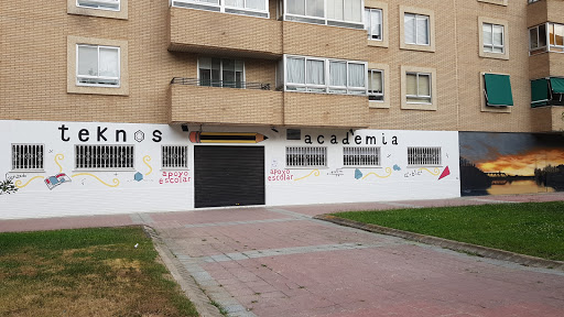 Teknos Academia, Escuela de idiomas en Zaragoza,Zaragoza