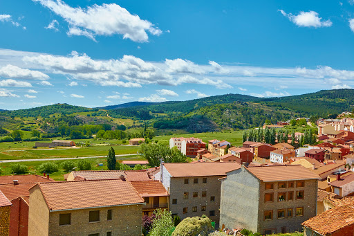 Hostal Restaurante Isabel - Apartamentos Rurales, Hotel en Bronchales,Teruel