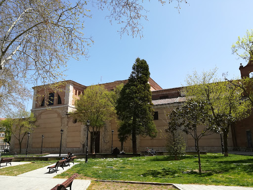 Colegio Santa María la Real de Huelgas, Escuela charter en Valladolid,Valladolid