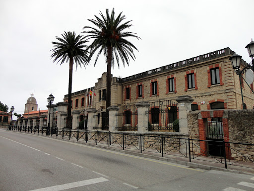 Antiguo Colegio San José, Centro de cuidado diurno en Suances,Cantabria