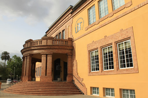 Centro de Formación Permanente Universidad de Sevilla, Escuela vocacional en Seville,Sevilla
